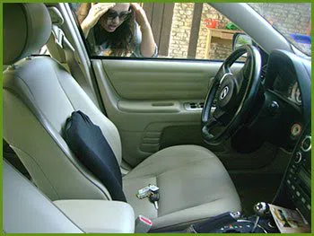 Neighborhood Locksmith Services Stamford, CT 203-893-4241 - 20-keys-locked-in-car